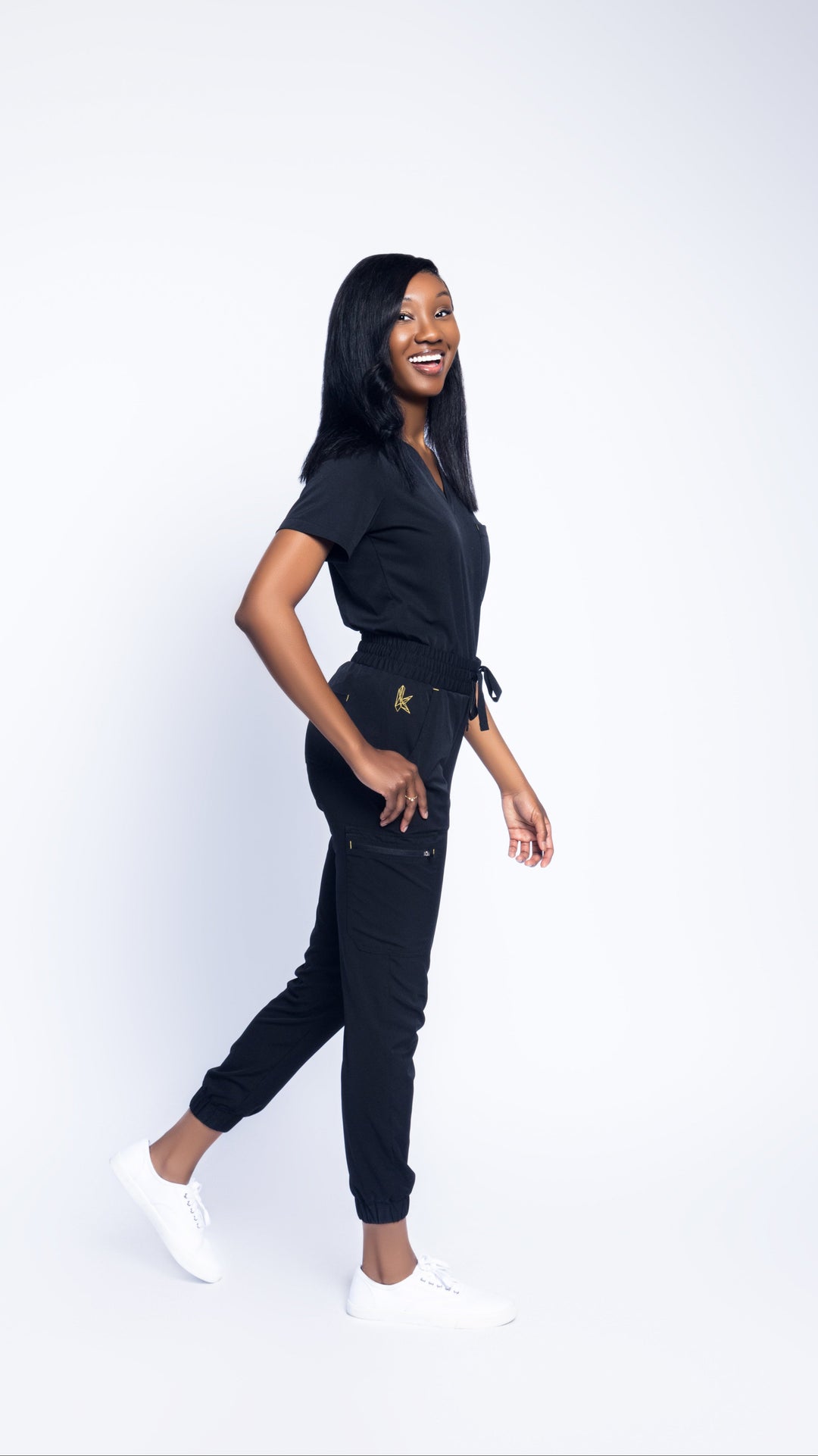 Joy 7-Pocket Scrub Jogger